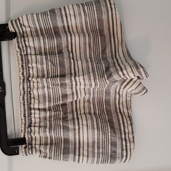 Abercrombie striped shorts - Picture 5 of 5